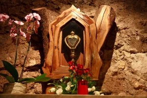 Il cuore custodito nella stalletta natale
